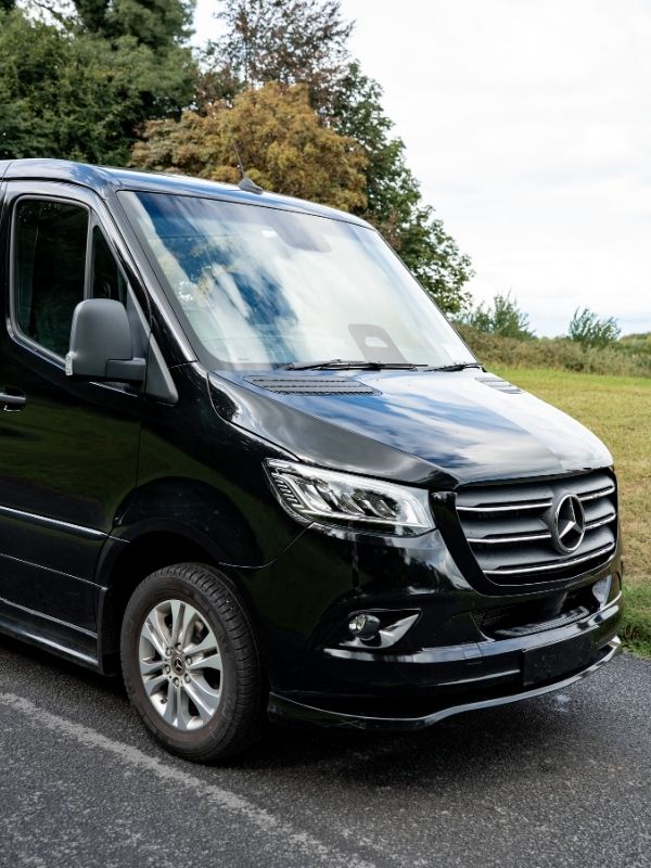 Apex Buses - The Apex Executive 8
